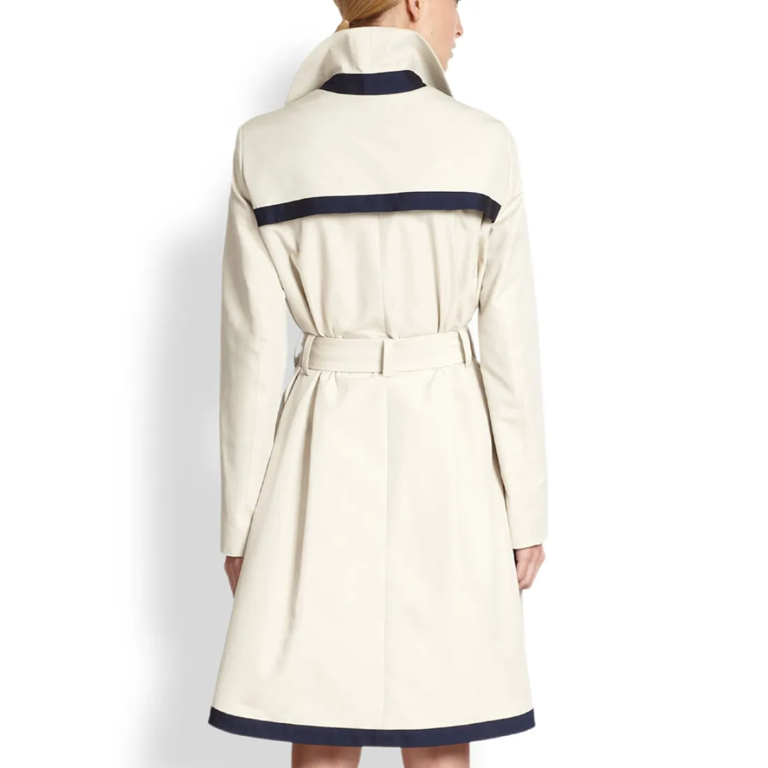 Anne Hathaway coat The Intern

